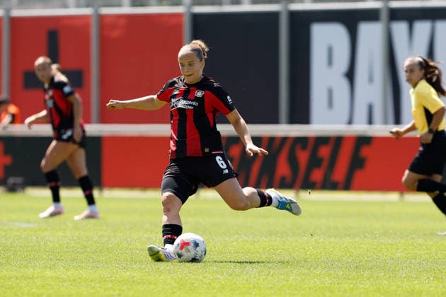 Soccer I Women s I Friendly Match I Bayer 04 Leverkusen vs. Feyenoord Rotterdam I August 8, 2026 Paulina Platner 6, Bayer 04 Leverkusen plays the ball at the Ulrich Haberland Stadium in Leverkusen, Lower Saxony, Germany Copyright: xLobeca CedricxSiefkerx