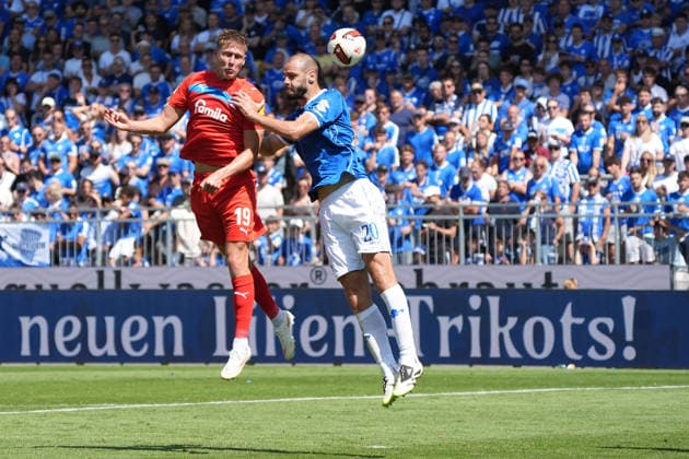 Header by Phil Harres (Holstein Kiel) against Aleksandar Vukotic (SV Darmstadt 98) August 8, 2026 2. Bundesliga, Season 26–27 SV Darmstadt 98 vs. Holstein Kiel, Stadion am Boellenfalltor, Matchday 1, emonline, emspor,