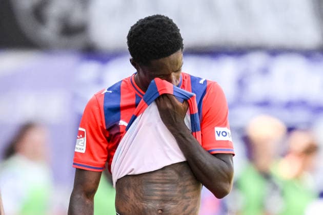 Christian Conteh of 1 FC Heidenheim 1846 looks dejected during the 2. Bundesliga match between 1 FC Heidenheim and VfL Osnabrück at the Voith Arena on August 8, 2026, in Heidenheim an der Brenz, Germany Photo by Harry Langer DeFodi Images Christian Conteh of 1 FC Heidenheim 1846 looks dejected during the 2nd Bundesliga match between 1 FC Heidenheim and VfL Osnabrück at Voith Arena on August 8, 2026, in Heidenheim an der Brenz, Germany. Photo by Harry Langer, DeFodi Images. DFB and DFL regulations prohibit any use of photographs as image sequences and or quasi-video. Photo by Harry Langer, DeFodi Images. DFB and DFL regulations prohibit any use of photographs as imSEQUENCES AND OR QUASI-VIDEO