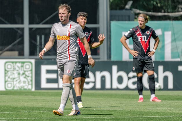 Lucas Hermes of SSV Jahn Regensburg, 27, scored the goal that made it 1–0 in the match between FC Viktoria Cologne and SSV Jahn Regensburg, soccer, 3. Liga, Matchday 01, 2026–2027 season, August 8, 2026 DFL DFB regulations prohibit any use of photographs as image sequences and or quasi-video FC Viktoria Cologne vs. SSV Jahn Regensburg, soccer, 3rd League, Matchday 1, 2026–2027 season, August 8, 2026, Cologne Copyright: xEibner-Pressefoto ThomasxHaeslerx EP_THR