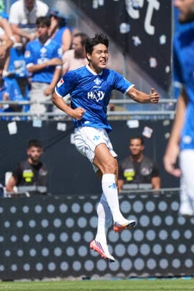 celebrate the goal, Goal celebration for the 1-2 by Ho Jae Lee, SV Darmstadt 98, August 8, 2026, 2. Bundesliga, 2026-27 season, SV Darmstadt 98 vs. Holstein Kiel, Stadion am Boellenfalltor, Matchday 1, emonline, emspor,