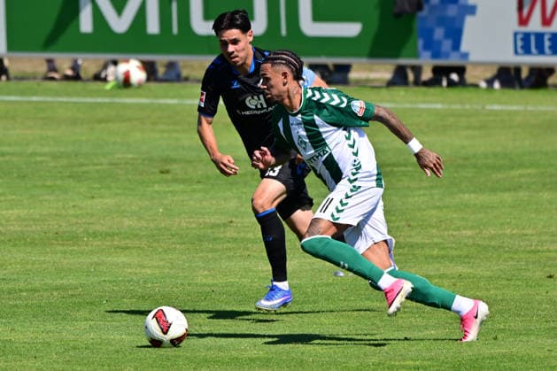 August 8, 2026, GER, Friendly Match: SV Werder Bremen vs. Paderborn Soccer, 2026–2027 Season, 1. Bundesliga: Justin Njinmah (SV Werder Bremen) 11, Raphael Obermair (SC Paderborn 07) 23, Oythe Stadium on Oyther Berg, Lower Saxony, Germany Copyright: xnordphotoxGmbHx xKFOTOx