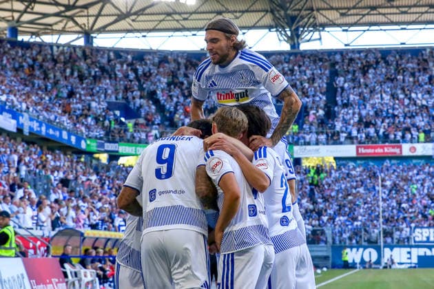 August 8, 2026, xkwix, Soccer, 3rd Division, MSV Duisburg vs. SV Meppen, Schauinsland Reisen Arena, Matchday 1, 2026–2027 season: The team celebrates after Lex Tyger Lobinger scores the 1–0 goal for MSV Duisburg. 9. DFB regulations prohibit any use of photographs as image sequences and or quasi-video. Photo: xKamilxWilkowskixPressefotoKochx, North Rhine-Westphalia, Germany