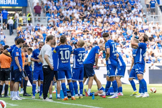 August 8, 2026, xdaymx, Soccer 2. Bundesliga, Karlsruher SC vs. Arminia Bielefeld: Water break booed in Karlsruhe as well. DFL DFB REGULATIONS PROHIBIT ANY USE OF PHOTOGRAPHS as IMAGE SEQUENCES and or QUASI-VIDEO. Karlsruhe