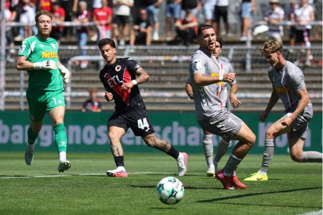 August 8, 2026, xsefx, Soccer, FC Viktoria Köln vs. SSV Jahn Regensburg, 3. Liga, Sportpark Höhenberg, Matchday 1, 2026–2027 Season: Niklas Castelle (FC Viktoria Köln, No. 44) in a tackle against Leopold Wurm (SSV Jahn Regensburg, No. 37). DFB regulations prohibit any use of photographs as image sequences and or quasi-video. North Rhine-Westphalia, Germany