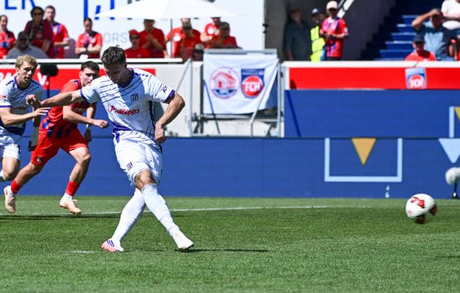 August 8, 2026, xemx, Soccer 2. Bundesliga, 1 FC Heidenheim vs. VfL Osnabrück, Robin Meissner (VfL Osnabrück) scores the goal to make it 4–3. DFL and DFB regulations prohibit any use of photographs as image sequences and or quasi-video. Heidenheim