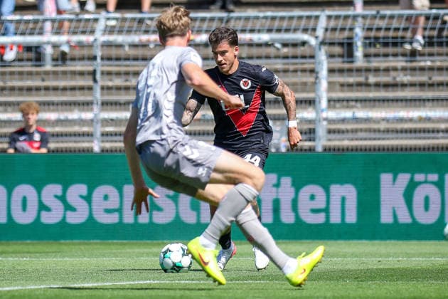 August 8, 2026, xsefx, Soccer, FC Viktoria Köln vs. SSV Jahn Regensburg, 3. Liga, Sportpark Höhenberg, Matchday 1, 2026–2027 Season: Niklas Castelle (FC Viktoria Köln, 44) in a tackle against Leopold Wurm (SSV Jahn Regensburg, 37). DFB regulations prohibit any use of photographs as image sequences and or quasi-video. North Rhine-Westphalia, Germany