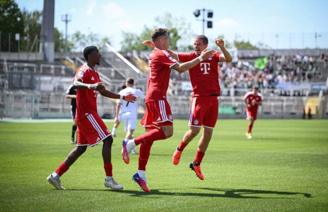 Bavarian Regional League Soccer 2026–2027, Matchday 3, August 8, 2026: FC Bayern Munich II 1, FC Schweinfurt 1905. CELEBRATION: FC Bayern Munich II’s 1–0 goal scorer, David Heindl (center), with Yll Gashi (right) and Allen Junior Lambe (left)