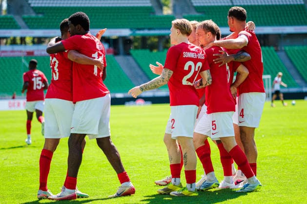 The TSV Havelse 1912 team celebrates Jesse Tugbenyo s goal to make it 2–1. TSV Havelse 1912, 33 GER, TSV Havelse 1912 vs. VfB Stuttgart II, Soccer, 3. Liga, Matchday 1, 2026–2027 season, August 8, 2026. DFL regulations prohibit any use of photographs as image sequences and or quasi-video. GER, TSV Havelse 1912 vs. VfB Stuttgart II, soccer, 3. Liga, Matchday 1, 2026–2027 season, August 8, 2026, Hanover Copyright: xEibner-Pressefoto JanxRollingerx EP_JSK