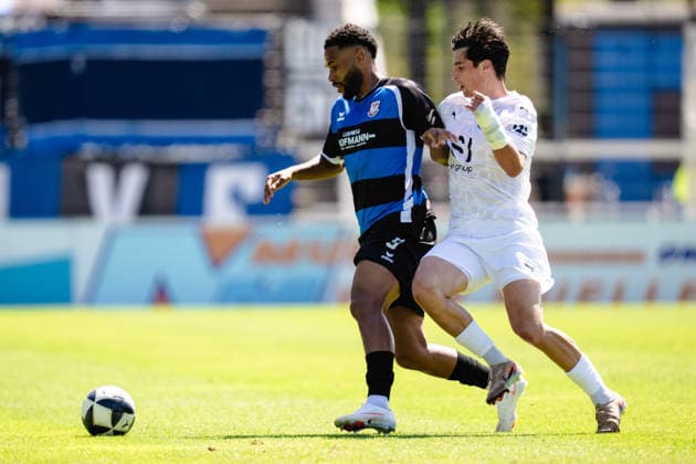 Godwin McDonald, FSV Frankfurt, 27; Jannik Marx, VfR Mannheim, 15; FSV Frankfurt vs. VfR Mannheim, soccer, Regionalliga Southwest, Matchday 1, 2026–2027 season, August 8, 2026 Eibner Press Photo Attila Ziga FSV Frankfurt vs. VfR Mannheim, Soccer, Regionalliga Southwest, Matchday 1, 2026–2027 Season, August 8, 2026 Frankfurt Copyright: xEibner-Pressefotox EP_AZA