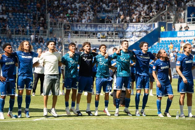August 8, 2026, xdaymx, Soccer 2. Bundesliga, Karlsruher SC vs. Arminia Bielefeld: The Karlsruhe team celebrates in front of their home stands after a 2–1 home win against Bielefeld. DFL and DFB regulations prohibit any use of photographs as image sequences and or quasi-video. Karlsruhe
