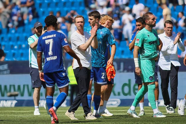 Maximillian Senft, Head Coach, SC Karlsruhe, 2–1 victory over GER, SC Karlsruhe vs. DSC Arminia Bielefeld, Soccer, Matchday 1, 2026–2027 Season, 2. Bundesliga, August 8, 2026. DFL and DFB regulations prohibit any use of photographs as image sequences and or quasi-VIDEO GER SC Karlsruhe vs. DSC Arminia Bielefeld Soccer Matchday 1, 2026–2027 Season, August 8, 2026 Copyright: xEibner-Pressefoto JoergxHirschx EP_JHH