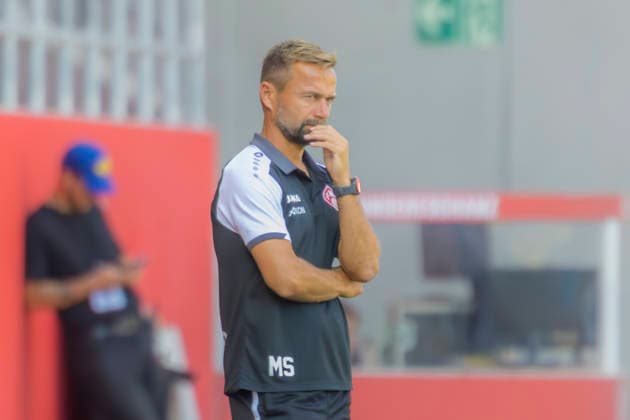 Ingolstadt, Germany, August 8, 2026, 3. Liga 2026–2027, Matchday 1: FC Ingolstadt 04 vs. FC Würzburger Kickers. Pictured: Coach Michael Schiele, FWK. DFB and DFL regulations prohibit any use of photographs as image sequences and or quasi-video. Audi Sportpark Bayern Copyright: xFotostandx xSchäferx
