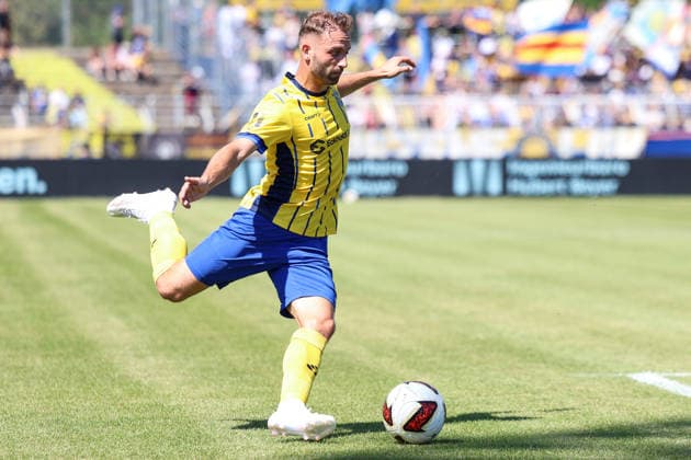 Germany Regional League Northeast 2026–2027, Matchday 4, 1 FC Lok Leipzig vs. Hertha BSC II, Bruno Plache Stadium, Leipzig; Dorian Äaevis Cevis, 1 FC Lokomotive Leipzig, 22 on the ball Copyright: xLucasxWalterx