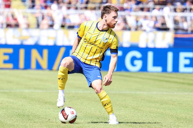Germany Regional League Northeast 2026–2027, Matchday 4, 1 FC Lok Leipzig vs. Hertha BSC II, Bruno Plache Stadium, Leipzig; Dorian Äaevis Cevis, 1 FC Lokomotive Leipzig, 22 on the ball Copyright: xLucasxWalterx