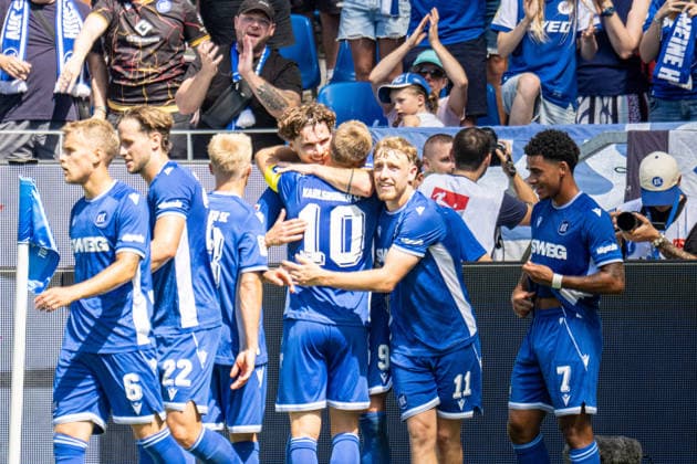 August 8, 2026, xdaymx, Soccer 2. Bundesliga, Karlsruher SC vs. Arminia Bielefeld, Broschinski, Moritz celebrates with the team in front of the home fans after taking a 2–0 lead DFL DFB REGULATIONS PROHIBIT ANY USE OF PHOTOGRAPHS AS IMAGE SEQUENCES AND OR QUASI-VIDEO Karlsruhe