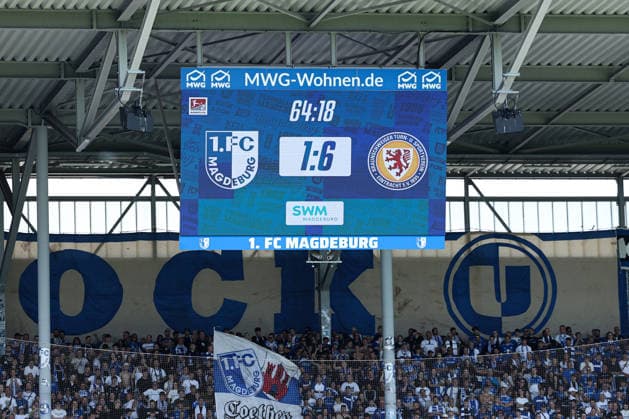 Scoreboard showing the score 1-6-2, German Bundesliga, 2026-2027 season, 1. FC Magdeburg vs. Eintracht Braunschweig at the Avnet Arena in Magdeburg; Action, Soccer, Man, Men, Germany, August 8, 2026