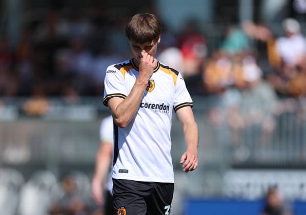 August 8, 2026, Soccer Friendly Match, Eintracht Frankfurt vs. Hull City, from left: Cathal McCarthy of Hull City looks disappointed, disappointed, sad, frustrated, frustrated DFL DFB REGULATIONS PROHIBIT ANY USE OF PHOTOGRAPHS AS IMAGE SEQUENCES AND OR QUASI-VIDEO xdcx Copyright: HMBxMedia Claus