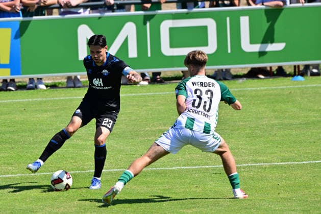 August 8, 2026, GER, Friendly Match: SV Werder Bremen vs. Paderborn Soccer, 2026–2027 Season, 1st Bundesliga: Raphael Obermair (SC Paderborn 07) 23, Schweigens Mick (Werder Bremen) x33, Oythe Stadium on Oyther Berg, Lower Saxony, Germany Copyright: xnordphotoxGmbHx xKFOTOx