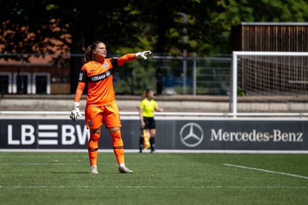 August 8, 2026, GER, Soccer, Women s, Friendly, 2026–2027 Season, VfB Stuttgart vs. TSG 1899 Hoffenheim; Laura Giuliani of VfB Stuttgart (No. 01) gives instructions; Robert Schlienz Stadium, Stuttgart, Baden-Württemberg, Germany Copyright: xNordphoto Memmlerx