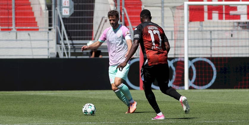 August 7, 2026, 3rd Division, FC Ingolstadt 04 vs. FC Würzburger Kickers; from left: Daniel Haegele (FC Würzburger Kickers), Obed Chidindu Ugondu (FC Ingolstadt 04); Ingolstadt, Audi Sportpark, Bavaria, Germany
