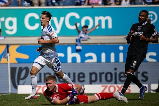 3rd Division: MSV Duisburg vs. SV Meppen ** FOR EDITORIAL USE ONLY ** EDITORIAL USE ONLY ** p Soccer 3rd Division: MSV Duisburg vs. SV Meppen on August 8, 2026, at the Schauinsland Reisen Arena in Duisburg. Celebration of the 3-0 goal by Conor Noß, Duisburg. Copyright JakobxKlos Copyright: JakobxKlos doc872kavd01szqu56l1e8e ,EDITORIAL USE ONLY Copyright: JakobxKlos