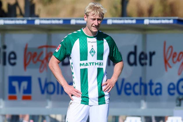 Oskar Wojcik of Werder Bremen looks disappointed during the friendly match between Werder Bremen and SC Paderborn 07 at Stadion am Oyther Berg on August 8, 2026, in Vechta, Germany Photo by Marco Steinbrenner DeFodi Images Oskar Wojcik of Werder Bremen looks dejected during the friendly match between Werder Bremen and SC Paderborn 07 at Stadion am Oyther Berg on August 8, 2026 in Vechta, Germany Photo by Marco Steinbrenner DeFodi Images Photo by Marco Steinbrenner DeFodi Images