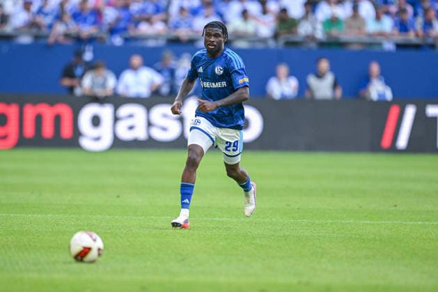 August 8, 2026, Soccer, 2026–2027 Season, Friendly Match, FC Schalke 04 vs. Atalanta Bergamo, Junior Dina Ebimbe, FC Schalke 04 xRHR PHOTO YYx Copyright: KROEGER RHR-FOTOx RHR-FOTO YY