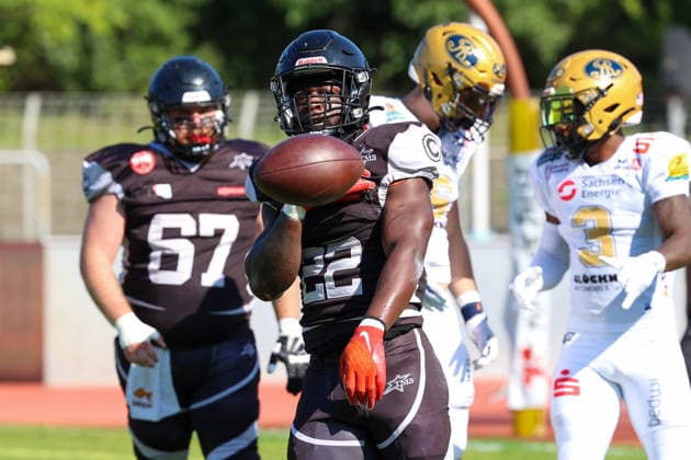 August 8, 2026, Berlin Rebels vs. Dresden Monarchs, GFL, Mommsenstadion, Berlin: Naz Bombata of the Berlin Rebels carries the ball