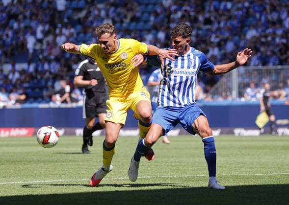 Jan Urbich, Eintracht Braunschweig; Tobias Müller, 1. FC Magdeburg; Soccer, Men s, 2026–2027 Season, 2. Bundesliga, Avnet Arena, Matchday 1, 1 FC Magdeburg vs. Eintracht Braunschweig, 1–6. DFL regulations prohibit any use of photographs as image sequences and or quasi-video.