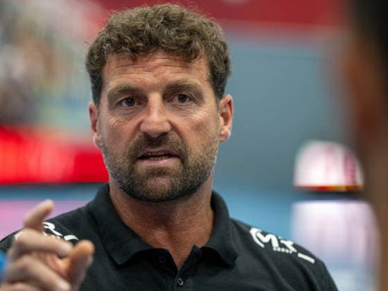 HANDBALL - ALPLA Sommercup HARD,AUSTRIA,08.AUG.26 - HANDBALL - ALPLA Sommercup, third place match, HC Hard vs TBV Lemgo Lippe. Image shows head coach Florian Kehrmann (Lemgo).  GEPAxpictures xOliverxLerch