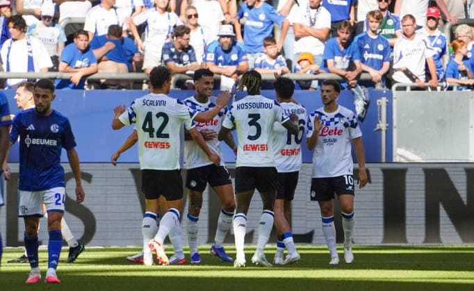 Germany Soccer Friendly Matches 2026 2027, Friendly Match FC Schalke 04 vs. Atalanta BC at VELTINS Arena in Gelsenkirchen: Goal and Goal Celebration by Lazar Samardžic (Atalanta), 10 Copyright: xAymanxAlahmedx
