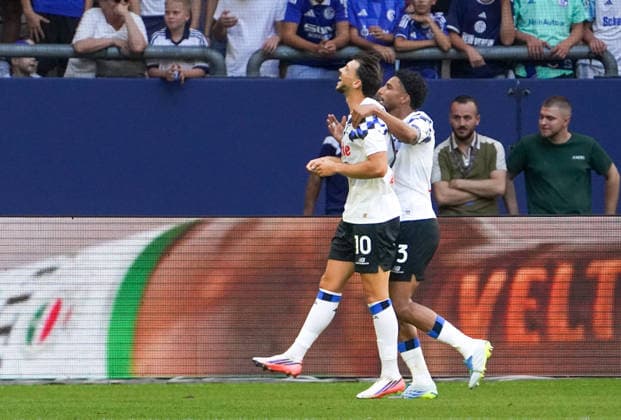 Germany Soccer Friendly Matches 2026 2027, Friendly Match FC Schalke 04 vs. Atalanta BC at VELTINS Arena in Gelsenkirchen: Goal and Goal Celebration by Lazar Samardžic (Atalanta), 10 Copyright: xAymanxAlahmedx