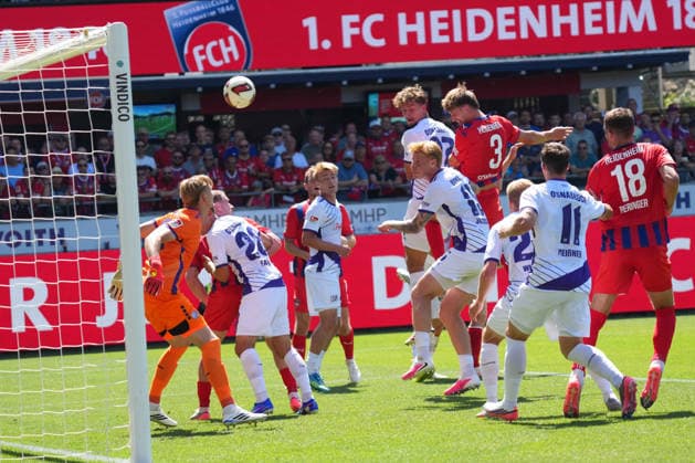 2. Bundesliga, Matchday 1, 2026–27 Season, FC Heidenheim vs. VfL Osnabrück 3–2 in stoppage time of the first half, goal by Jan Schoeppner FC Heidenheim FC Heidenheim VfL Osnabrück 2. Bundesliga, Matchday 1, 2026–27 season, FC Heidenheim vs. VfL Osnabrück, Germany, Heidenheim, Voith Arena, August 8, 2026 SP_GHR