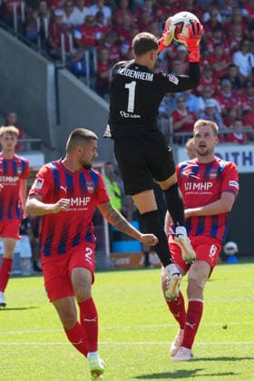 2. Bundesliga, Matchday 1, 2026–27 Season, FC Heidenheim vs. VfL Osnabrück; Frank Feller (FC Heidenheim) clears the ball in front of his teammates Marnon Busch (FC Heidenheim) and Patrick Mainka (FC Heidenheim); FC Heidenheim vs. VfL Osnabrück, 2. Bundesliga, Matchday 1, 2026–27 Season, FC Heidenheim vs. VfL Osnabrück, Germany, Heidenheim, Voith Arena, August 8, 2026 SP_GHR