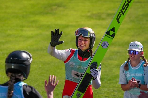 SAUT A SKI COUPE MONDE COURCHEVEL PHOTOPQR LE DAUPHINE Tom PHAM VAN SUU ; Courchevel ; 08 08 2026 ; A Courchevel (Savoie), le 8 août 2026. Coupe du monde de saut à ski. Sur notre photo : la déception pour Joséphine Pagnier, qui n arrive pas à se hisser sur le podium. Photo : Tom Pham Van Suu Le Dauphiné Libéré Ski jumping, Skispringen, Ski, nordisch World Cup in Courchevel on August 8, 2026 Courchevel Savoie Rhône-Alpes France  Copyright: xPHOTOPQR LExDAUPHINE MAXPPPxTomxPHAMxVANxSUUx 20260808JDL5153 20260808JDL5153