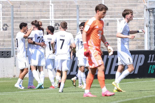 August 8, 2026, Men s Soccer, 2026–2027 Season, Bavarian Regional League, Matchday 3: FC Bayern Munich II vs. FC Schweinfurt 05; Schweinfurt fans celebrate after Mike Dellinger’s 1–1 goal; FC Schweinfurt 05, 10; Munich; Municipal Stadium an der Grü; Bavaria, Germany