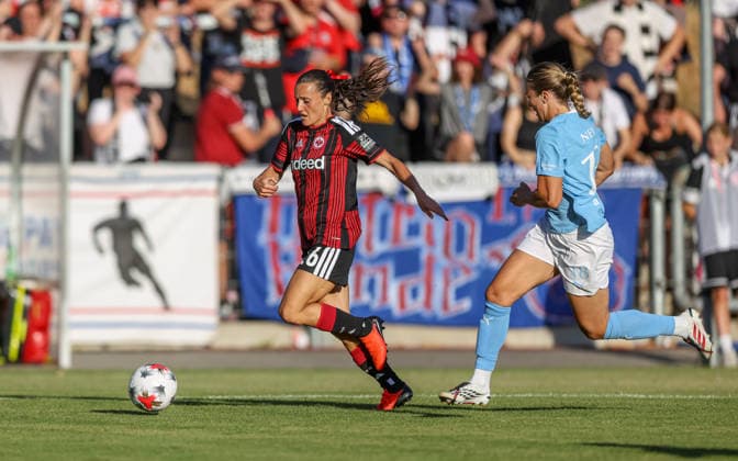 GER, Frankfurt, Eintracht Frankfurt vs. Malmö FF, UEFA Women s Champions League, Soccer, UEFA, 2026–2027 Season, Stadion am Brentanobad, Qualifying Round, Final Photo: Hayley Raso, Eintracht Frankfurt Women’s Team 16. DFB and DFL regulations prohibit any use of photographs as image sequences and or quasi-video. August 8, 2026 Copyright: HMBxMedia HendrikxHamelau