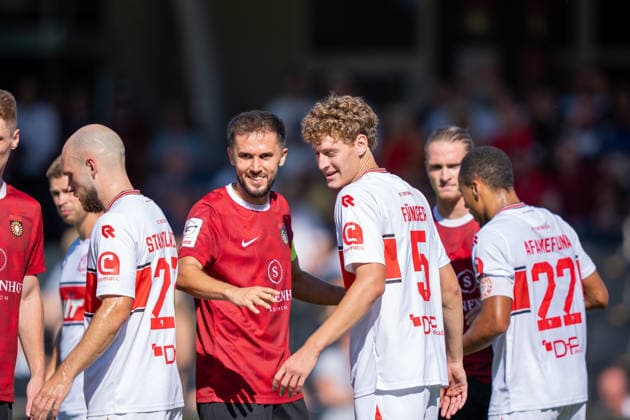 Volkan Celiktas (SG Sonnenhof Großaspach, 05) in conversation with Seymour Funger (Fortuna Köln, 05), SG Sonnenhof Großaspach vs. Fortuna Köln, soccer, 3rd Division, Matchday 1, August 8, 2026, DFB regulations prohibit any use of photographs as image sequences and or quasi-video. Aspach, Baden-Württemberg, Germany Copyright: xkolbert-press PhilipxZieglerx