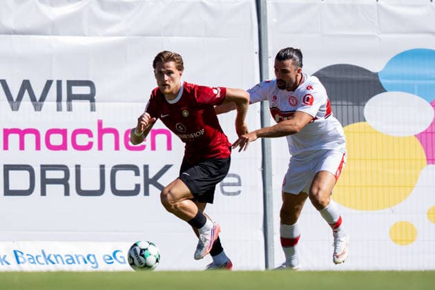Tackle between Tim Rossmann of SG Sonnenhof Großaspach, 11, and SG Sonnenhof Großaspach vs. Fortuna Köln, soccer, 3rd Division, Matchday 1, August 8, 2026, DFB regulations prohibit any use of photographs as image sequences and or quasi-video. Aspach, Baden-Württemberg, Germany Copyright: xkolbert-press PhilipxZieglerx