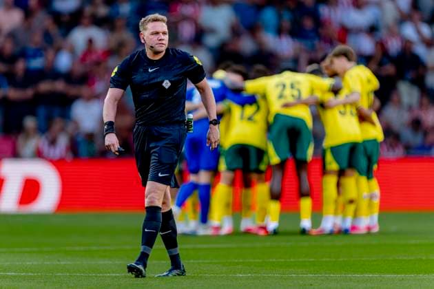 EINDHOVEN Referee Alex Bos during the Vriendenloterij Eredivisie match between PSV and Fortuna Sittard at Philips Stadion on August 8, 2026, in Eindhoven, the Netherlands. Photo by DeFodi Images
