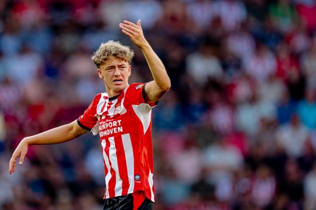 EINDHOVEN: PSV Eindhoven midfielder Sven Mijnans during the Vriendenloterij Eredivisie match between PSV and Fortuna Sittard at Philips Stadion on August 8, 2026, in Eindhoven, the Netherlands. Photo by DeFodi Images