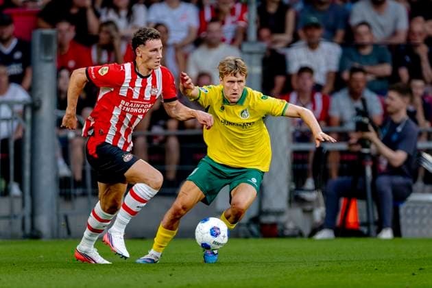 EINDHOVEN: PSV Eindhoven forward Ruben van Bommel and Fortuna Sittard defender Siebe Roland Wylin during the Vriendenloterij Eredivisie match between PSV and Fortuna Sittard at Philips Stadion on August 8, 2026, in Eindhoven, Netherlands. Photo by DeFodi Images