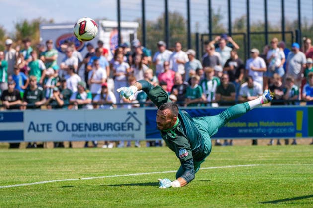 Markus Kolke, Werder Bremen, 25, Germany, Soccer, 2026–27 season, first friendly match of the day, August 8, 2026, Werder Bremen vs. SC Paderborn 07, Stadion am Oyther Berg, Oythe, Vechta, Lower Saxony Copyright: xLeonxFrickx