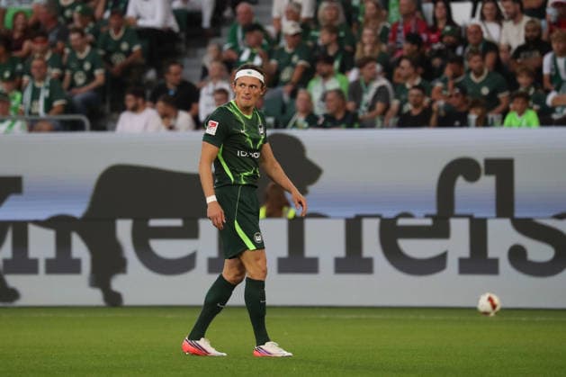 August 8, 2026, xgox, Soccer, 2. Bundesliga, VfL Wolfsburg 1 FC Kaiserslautern v l Fabian Reese Wolfsburg, 11 DFL DFB REGULATIONS PROHIBIT ANY USE OF PHOTOGRAPHS as IMAGE SEQUENCES and or QUASI-VIDEO Wolfsburg