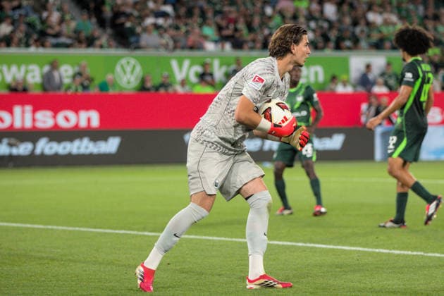 August 8, 2026 Men s Soccer 2026–2027 2. Bundesliga Matchday 1 VfL Wolfsburg 1 FC Kaiserslautern Volkswagen Arena, Wolfsburg Jakub Zielinski, Wolfsburg, 30, in gray with the ball Wolfsburg, Lower Saxony, Germany
