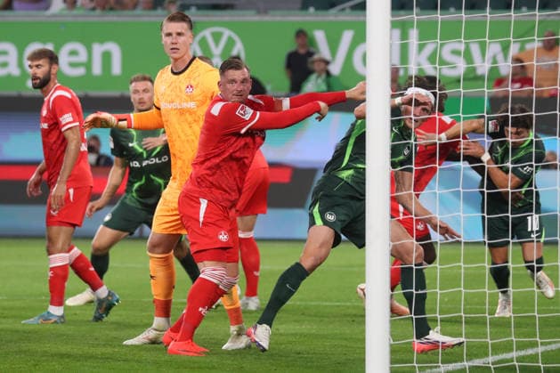 August 8, 2026, xgox, Soccer, 2. Bundesliga, VfL Wolfsburg vs. FC Kaiserslautern: Marlon Ritter (Kaiserslautern), Fabian Reese (Wolfsburg), 11: Tackle, duel, battle, tackle DFL DFB REGULATIONS PROHIBIT ANY USE OF PHOTOGRAPHS as IMAGE SEQUENCES and or QUASI-VIDEO Wolfsburg