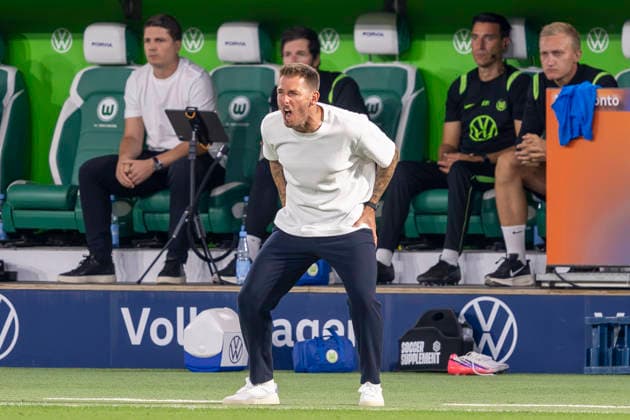 August 8, 2026 Soccer, 2. Bundesliga: VfL Wolfsburg vs. 1. FC Kaiserslautern, Matchday 1 at the Volkswagen Arena. Coach Tobias Strobl, VfL Wolfsburg, responds. IMPORTANT NOTICE: In accordance with DFL and DFB regulations, it is prohibited to use or allow the use of photographs taken in the stadium and or during the match in the form of sequential images and or video-like photo sequences Copyright: xDavidxInderliedx