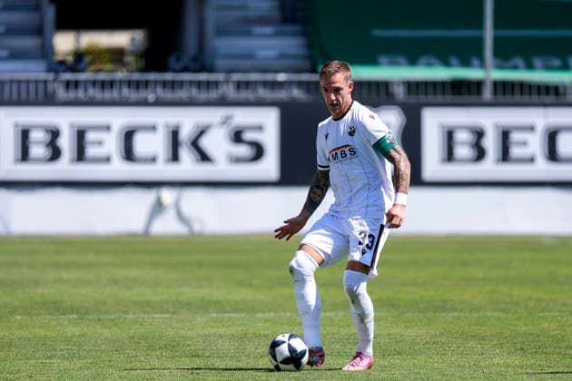Marco Kehl Gomez (SVS), 33, with the ball, cutout, full-body, single frame, single photo, action, August 8, 2026, Sandhausen, Germany, soccer, Regionalliga Südwest, SV Sandhausen vs. TSV Steinbach Haiger xozx