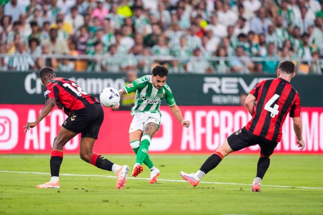 August 8, 2026, Sevilla, Sevilla, Spain: Antony Dos Santos of Real Betis in action during the friendly match football match played between Real Betis and AFC Bournemouth at La Cartuja stadium on August 8, 2026, in Sevilla, Spain. Sevilla Spain - ZUMAa181 20260808_zaa_a181_070 Copyright: xJoaquinxCorcherox